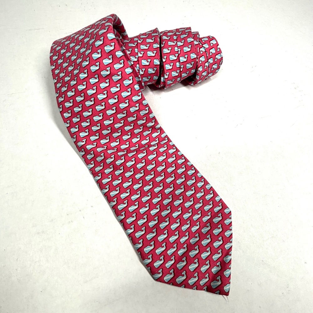 Vineyard Vines Mens Silk Tie Pink Whale Logo Pattern Classic Necktie Spring EUC